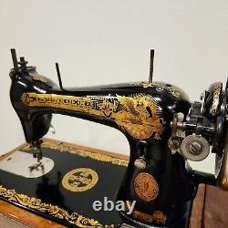 1925 Singer Hand Crank Sewing Machine 15k Sphinx Tested Rare Bed DecalCase