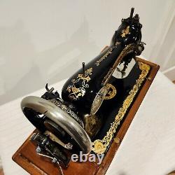 1925 Singer Hand Crank Sewing Machine 15k Sphinx Tested Rare Bed DecalCase