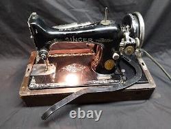 1926 SINGER Portable Sewing Machine in Bentwood Case withKnee ControlWorks Good