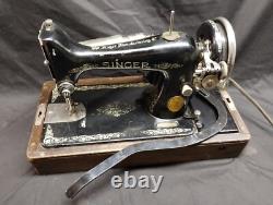 1926 SINGER Portable Sewing Machine in Bentwood Case withKnee ControlWorks Good