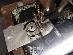 1926 SINGER Portable Sewing Machine in Bentwood Case withKnee ControlWorks Good