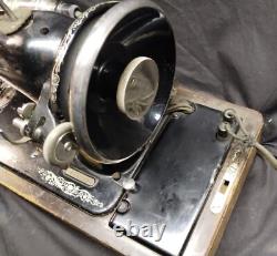 1926 SINGER Portable Sewing Machine in Bentwood Case withKnee ControlWorks Good