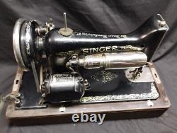 1926 SINGER Portable Sewing Machine in Bentwood Case withKnee ControlWorks Good