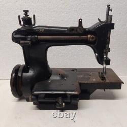 1926 Singer 24-56 original Industrial sewing machine Millinery hat making