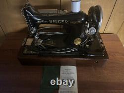 1926 antique sewing machine complete with original user manual and extras