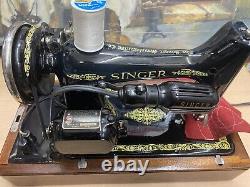 1927 Singer 99K sewing machine & Bentwood case and knee control