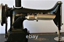 1927 Singer Sewing Machine No. 99-13, Knee Control, Light, Bentwood Case withKey