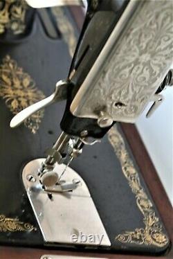 1927 Singer Sewing Machine No. 99-13, Knee Control, Light, Bentwood Case withKey