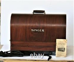 1927 Singer Sewing Machine No. 99-13, Knee Control, Light, Bentwood Case withKey