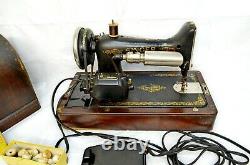 1928 Singer Sewing Machine With Bent Wood Case And Key 201902480