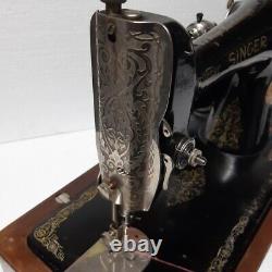 1928 knee operated Singer 66K Filigree Decal sewing machine in wooden case