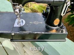 1939 Singer 221 Scroll Face Featherweight Sewing Machine & Case Parts or Repair