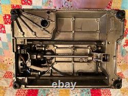 1950 Singer Featherweight Sewing Machine Near Mint Antique Condition