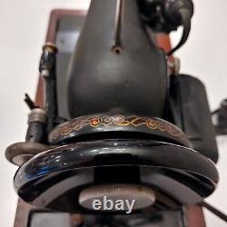 1950 Vintage Antique Old Singer Model 128 Black Sewing Machine Godzilla Wrinkle