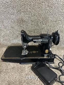 1951 SINGER 221 FEATHERWEIGHT SEWING MACHINE -With Pedal & Case NMint Condition