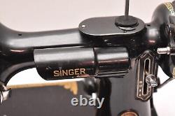 1951 SINGER 221 FEATHERWEIGHT SEWING MACHINE -With Pedal & Case Vintage