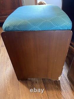 1952 Singer 301 Sewing Machine #65 Cabinet Stool Excellent Running And Cosmetic