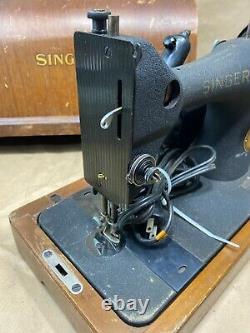 1952 Vintage Antique Old Singer Model 128 Sewing Black Machine Godzilla Wrinkle