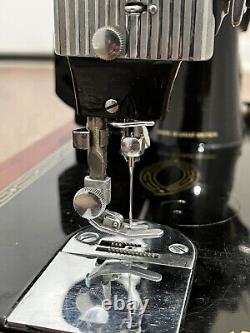 1956 SINGER 99K Portable Sewing Machine -Case-Pedal Light Great Britain