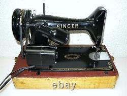 1959 Singer 99k Sewing Machine With Original Case