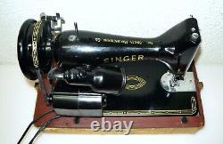 1959 Singer 99k Sewing Machine With Original Case