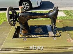 ANTIQUE 1900 SINGER Treadle Sphinx Sewing Machine With 5 Drawer Cabinet #N282615