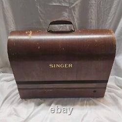 ANTIQUE 1935 SINGER AD949611 Sewing Machine BENTWOOD CASE & Knee Bar