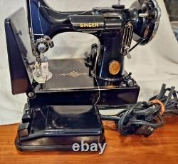 ANTIQUE 1940'S Singer Sewing Machine Complete With Case Serviced & Working #3004CH