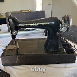 ANTIQUE MARCH 1910 SINGER SEWING MACHINE SERIES G2546309 WithLight, Foot Pedal, Box