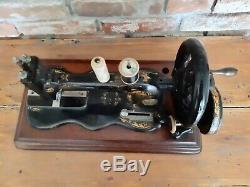 Antique 1880 Singer Sewing Machine 12k Fiddle base Hand Crank Acanthus Leaves