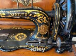 Antique 1886 Singer 12 Hand Crank Sewing Machine w Bentwood Case. RARE BEAUTIFUL