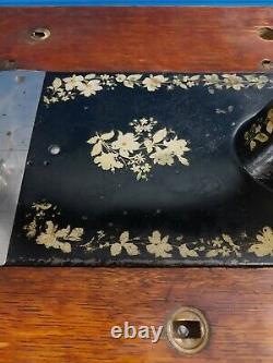 Antique 1892 VS3 Apple blossom design Singer Sewing Machine, tested, Working