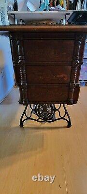 Antique 1899 Singer Treadle Machine #15980829 with 7 Drawer Cabinet, works