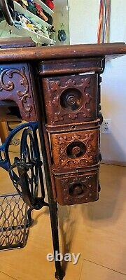 Antique 1899 Singer Treadle Machine #15980829 with 7 Drawer Cabinet, works