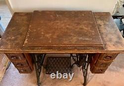 Antique 1900 Singer Treadle 6 Drawer Sewing Machine Oak Elizabethtown
