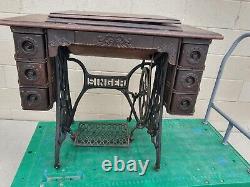 Antique 1901 Singer Sewing Machine, Cleaned, Oiled, Working, Attachments, L 941689