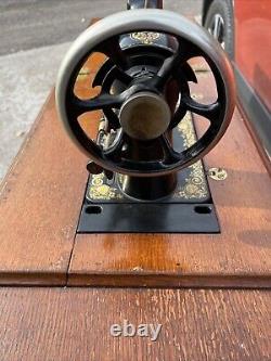 Antique 1902 Singer Treadle 7 Drawer Sewing Machine Oak #K158792 WithParts + Box