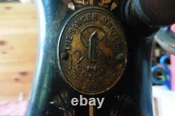 Antique 1906 Singer Sewing Machine Scarab beetle decal Vintage Serial H967694