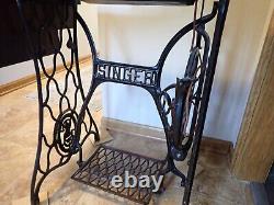 Antique 1909 Singer Treadle Sewing Machine with Bentwood Case and Extension Leaf