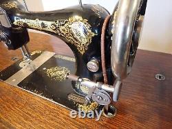 Antique 1909 Singer Treadle Sewing Machine with Bentwood Case and Extension Leaf