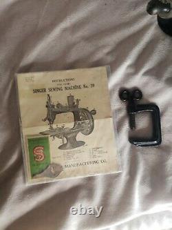 Antique 1914 Singer Toy Sewing Machine