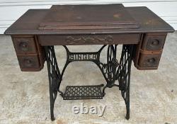 Antique 1915 SINGER Sewing Machine 72 W 19 Hemstitch withCabinet and Accessories