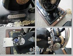 Antique 1918 Singer Sewing Machine Model 99K Bentwood Case Serial F8336565 withKEY