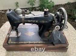 Antique 1918 Singer Sewing Machine Model 99K Bentwood Case Serial F8355865