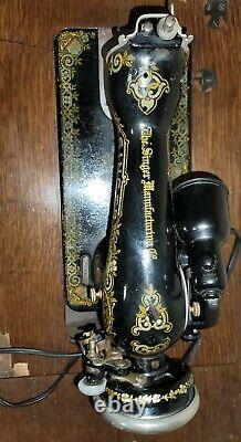 Antique 1920 Singer 15K sewing machine Head with tiffany decals rare Collectable