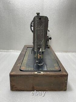 Antique 1920 Singer Sewing Machine Model 66 Red Eye Missing Hand Crank