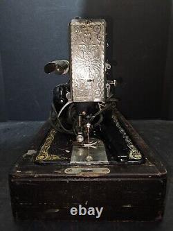 Antique 1920s Singer Sewing Machine Model 99 Wooden Bentwood Case & Knee Control