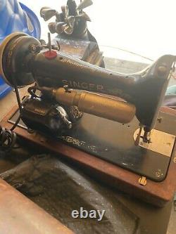 Antique 1924 Singer Sewing Machine With Wooden Case Collectible Vintage