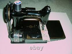 Antique 1947 Singer 221 Working Featherweight Sewing Machine with Accessories