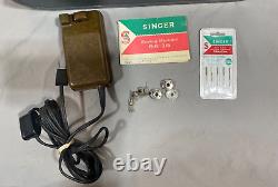 Antique 1950 Singer Model 66-16 Sewing Machine +Original Pedal Case Manual++